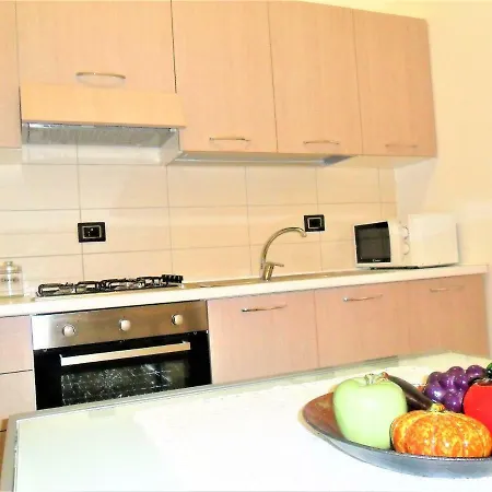 Casa Chiaramonte דירה *