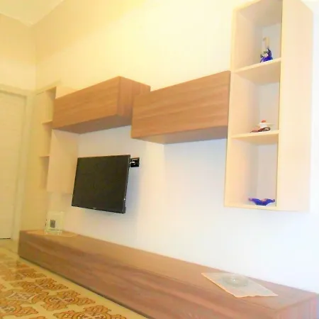 Casa Chiaramonte דירה *